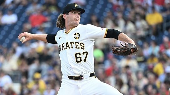 Final: Reds 2, Pirates 1 taken North Shore. Photo by JUSTIN BERL / GETTY